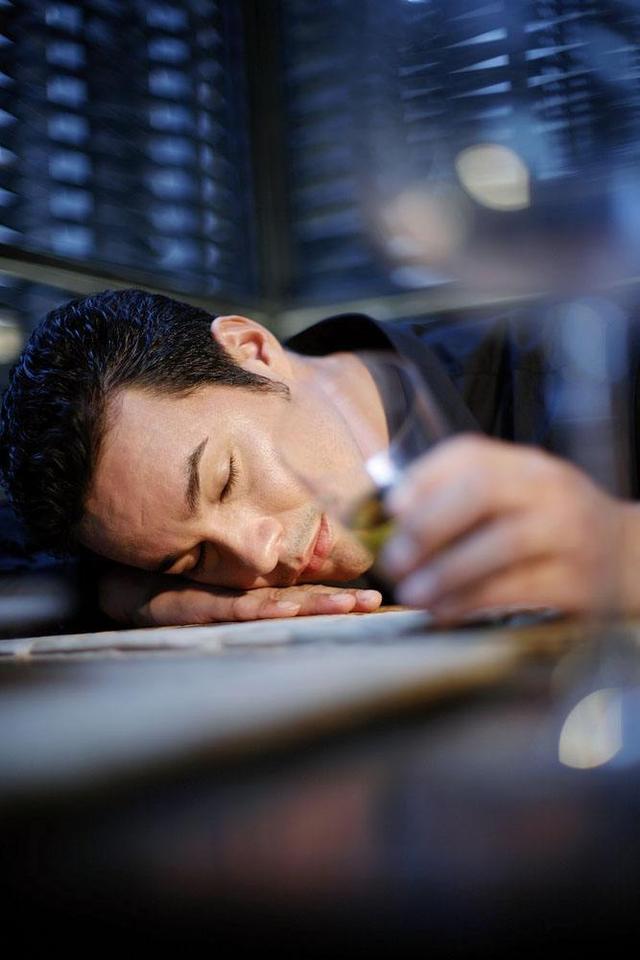 出轨的男人回归之后,每次醉酒说的话真实度有几分?