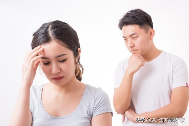 我发现闺蜜老公出轨,偶遇3次,应不应该告诉她?心里好纠结