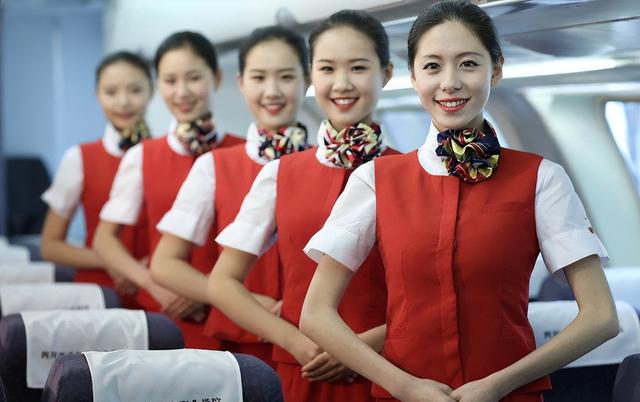 南航空姐一张不堪入目的“不雅照”曝光:女孩,你的底线在哪?