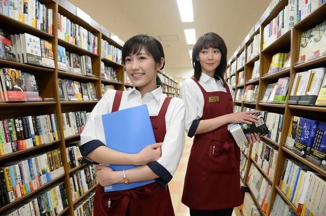 日本电视剧是边拍边播?偶像都是卖人设?中日演艺圈差异大揭秘