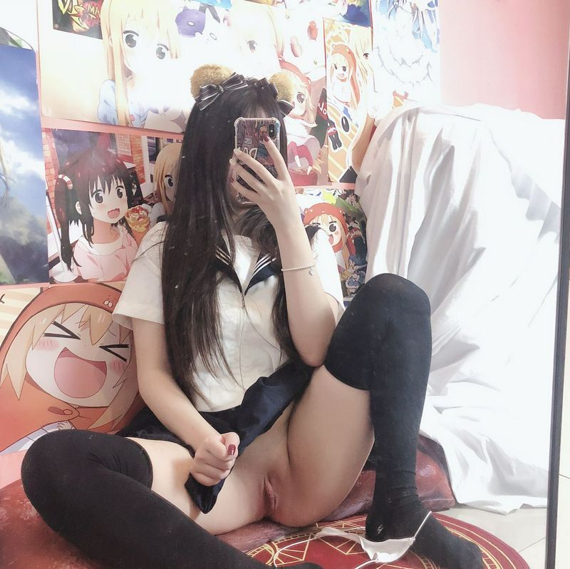 亚洲JK制服长腿小姐姐