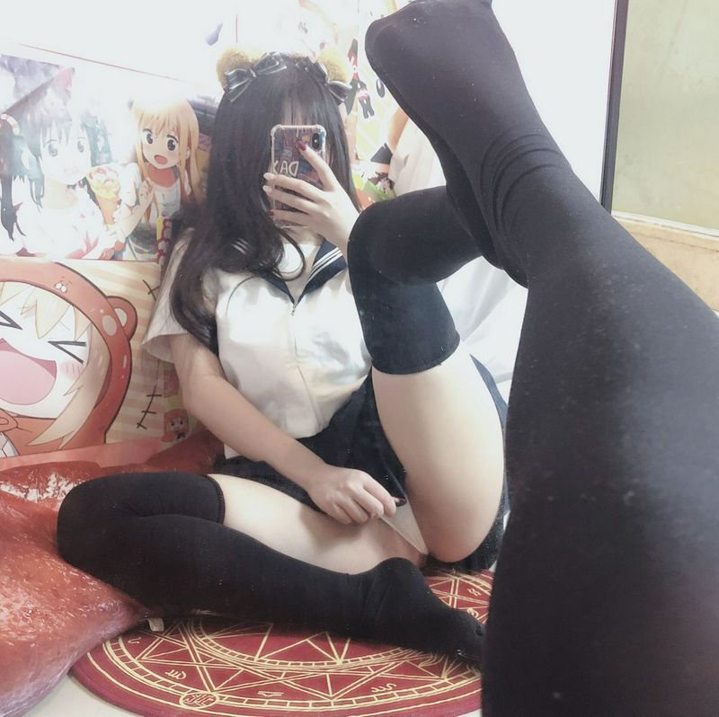 亚洲JK制服长腿小姐姐