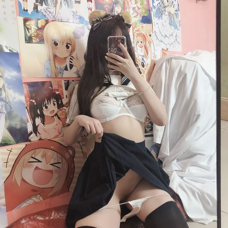 亚洲JK制服长腿小姐姐