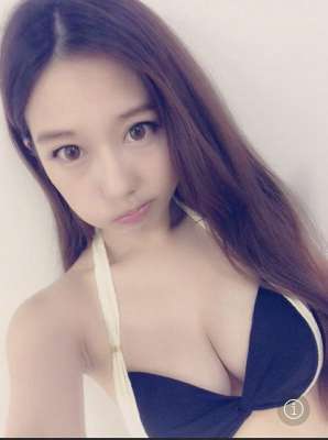 巨乳女老师