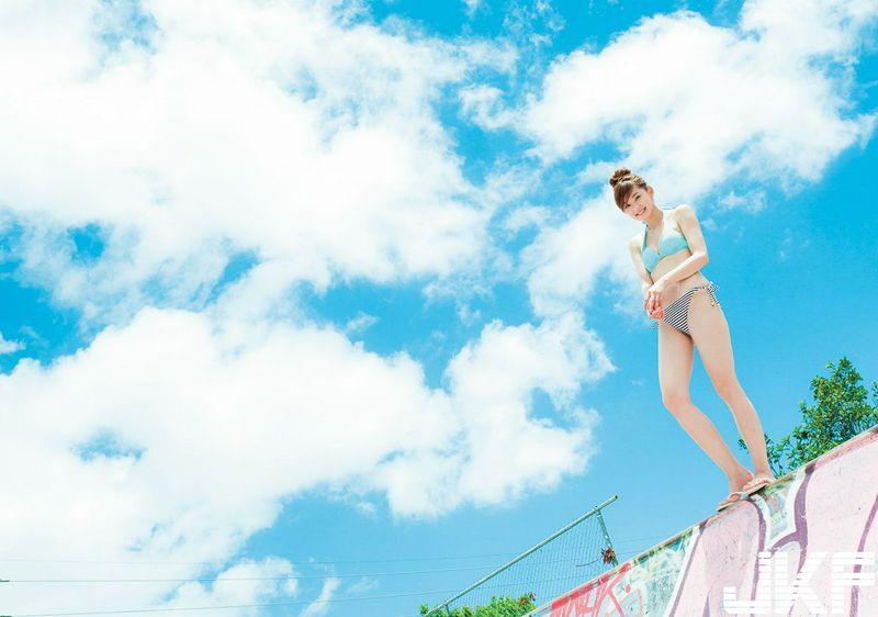 朝比奈彩水着・グラビア画像