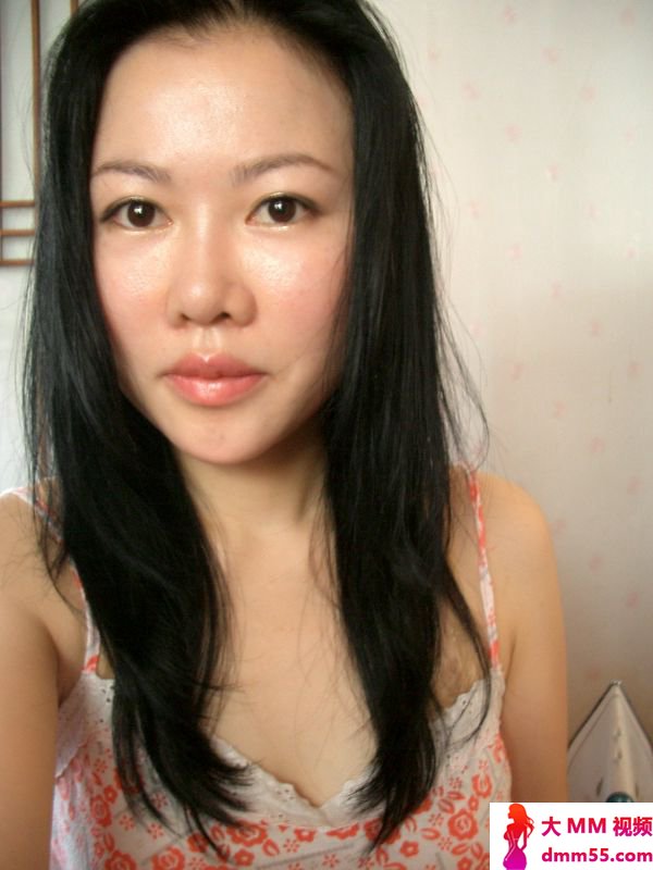 少妇丰乳蜜穴的展露