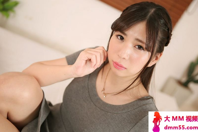 多毛嫩穴轻熟女被弟弟内射中出