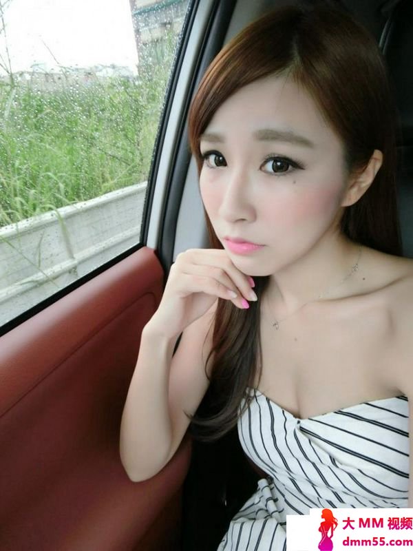 Bebe林蓓贝漂亮美女消暑方法