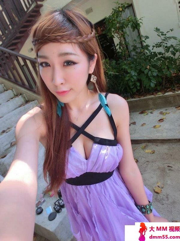 Bebe林蓓贝漂亮美女消暑方法