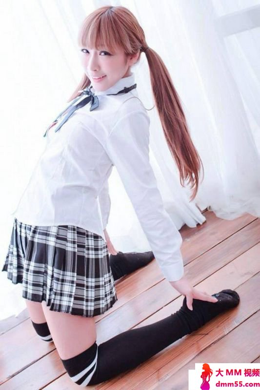 Bebe林蓓贝漂亮美女消暑方法