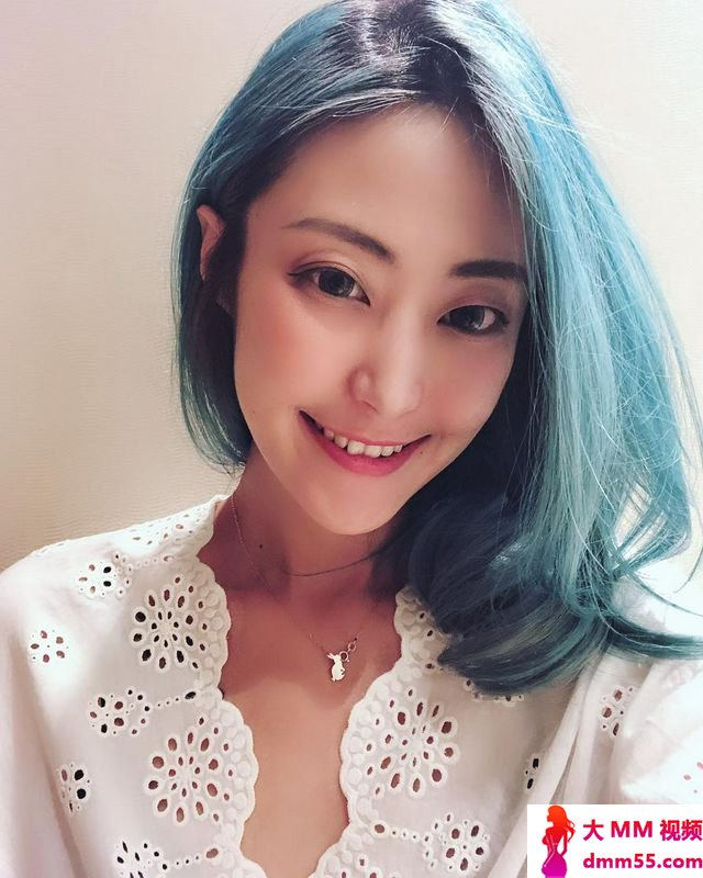 奇怪为什么从来没说出来的事情八卦默都会知道~
