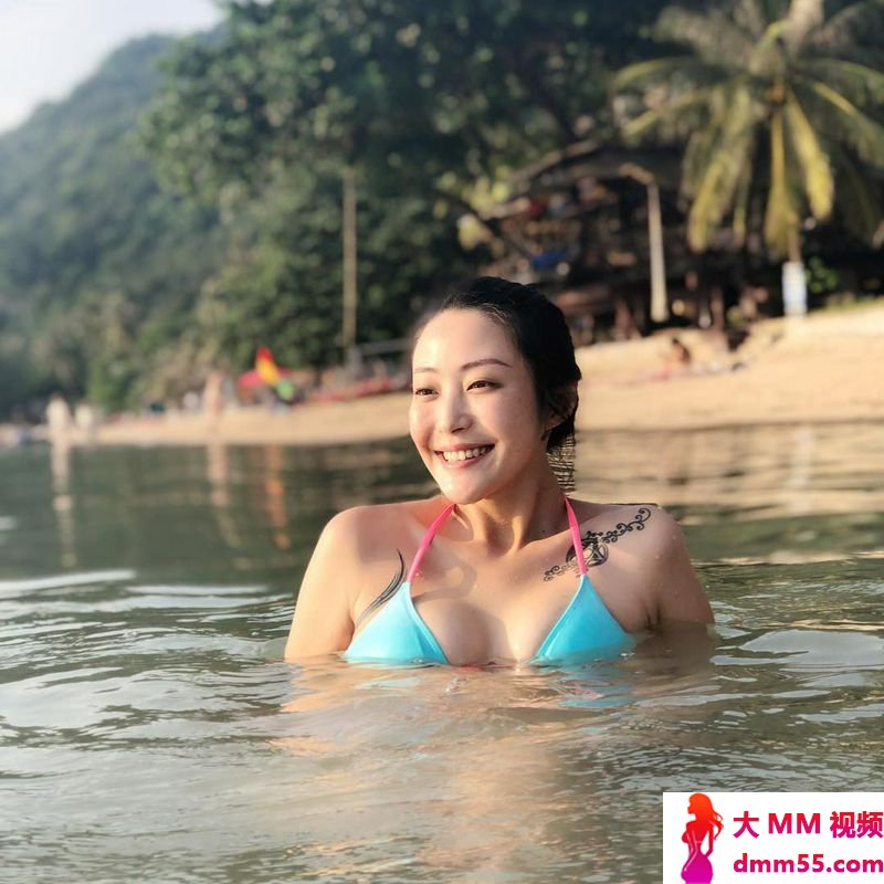 奇怪为什么从来没说出来的事情八卦默都会知道~
