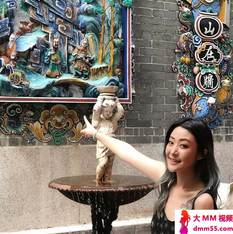 奇怪为什么从来没说出来的事情八卦默都会知道~