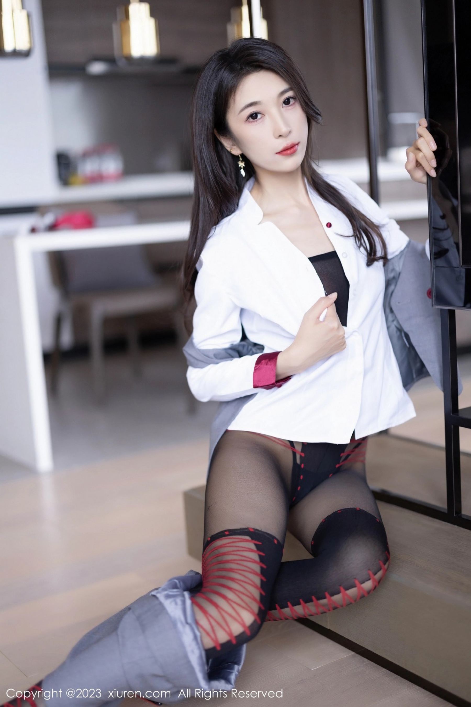 长腿丝袜 林乐