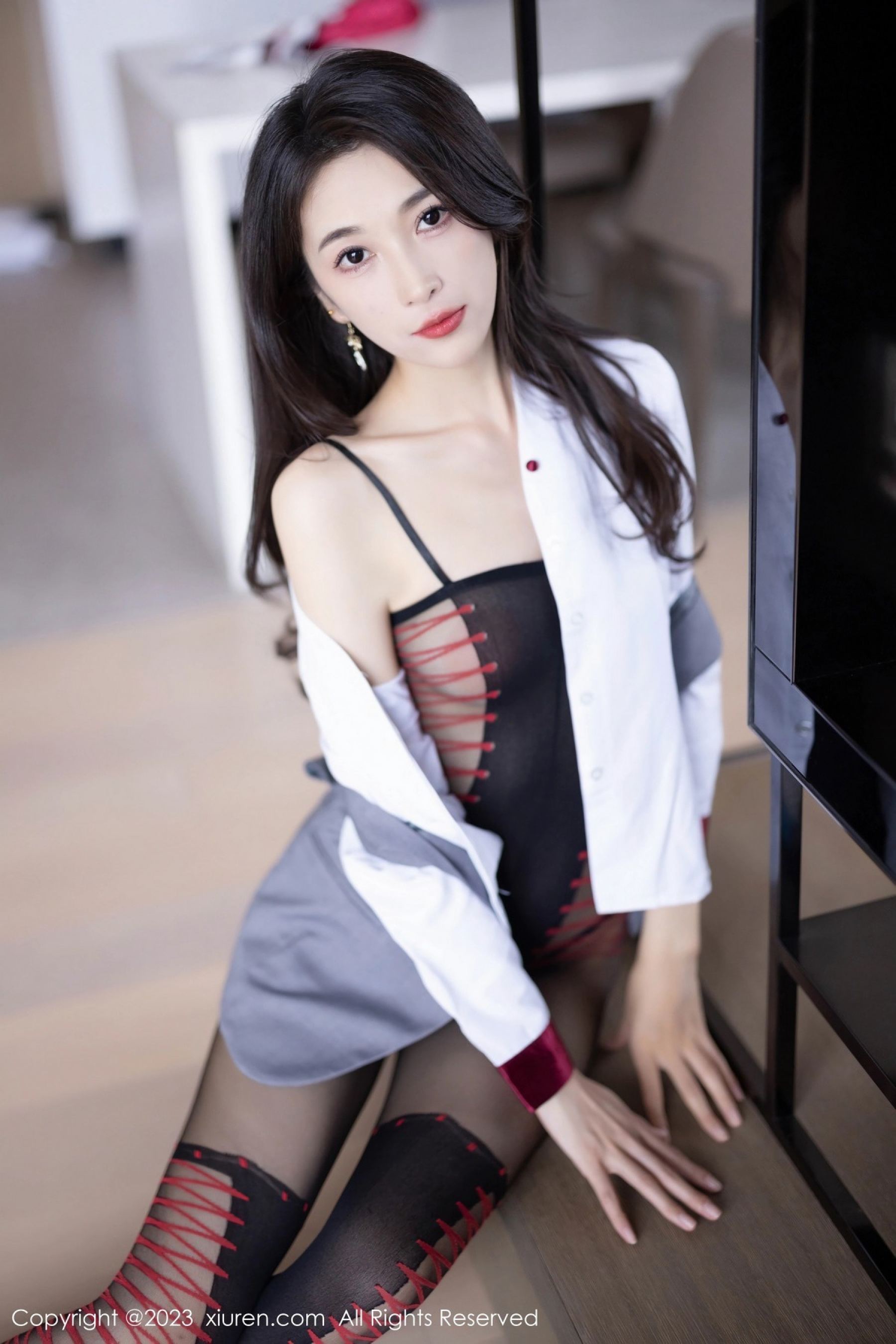 长腿丝袜 林乐