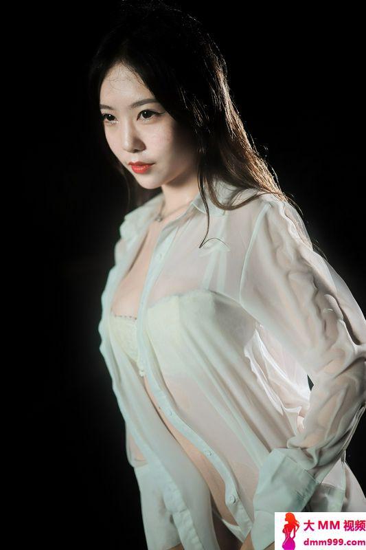 抖娘利世夜雨