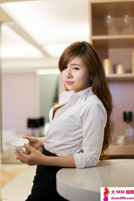 美腿番外篇系列长腿美模Abbie艾比OL黑丝高跟美腿棚拍