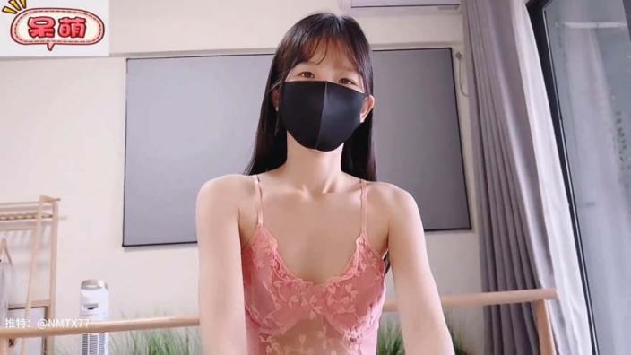 ❤️清纯萝莉天花板❤️▌粉色情人▌清纯少女首次尝试吊带乳夹的快感（完整版）软萌乖巧又纯又欲