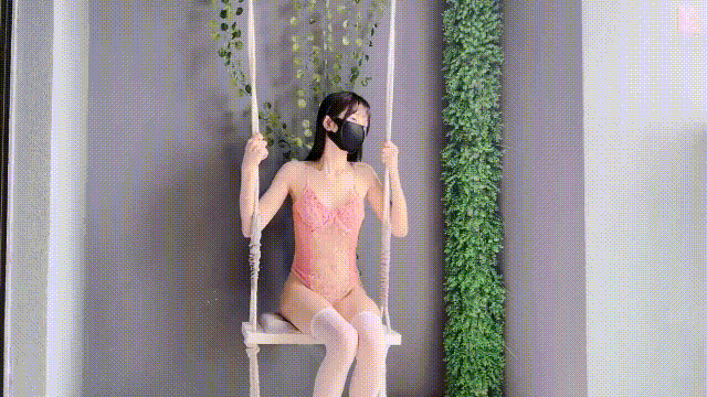 ❤️清纯萝莉天花板❤️▌粉色情人▌清纯少女首次尝试吊带乳夹的快感（完整版）软萌乖巧又纯又欲