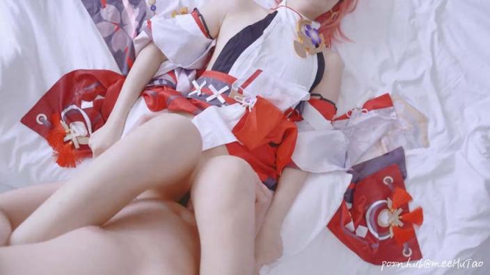 天花板级白虎女神『米胡桃』原神cosplay《八重神子：仙狐宫司异闻录》
