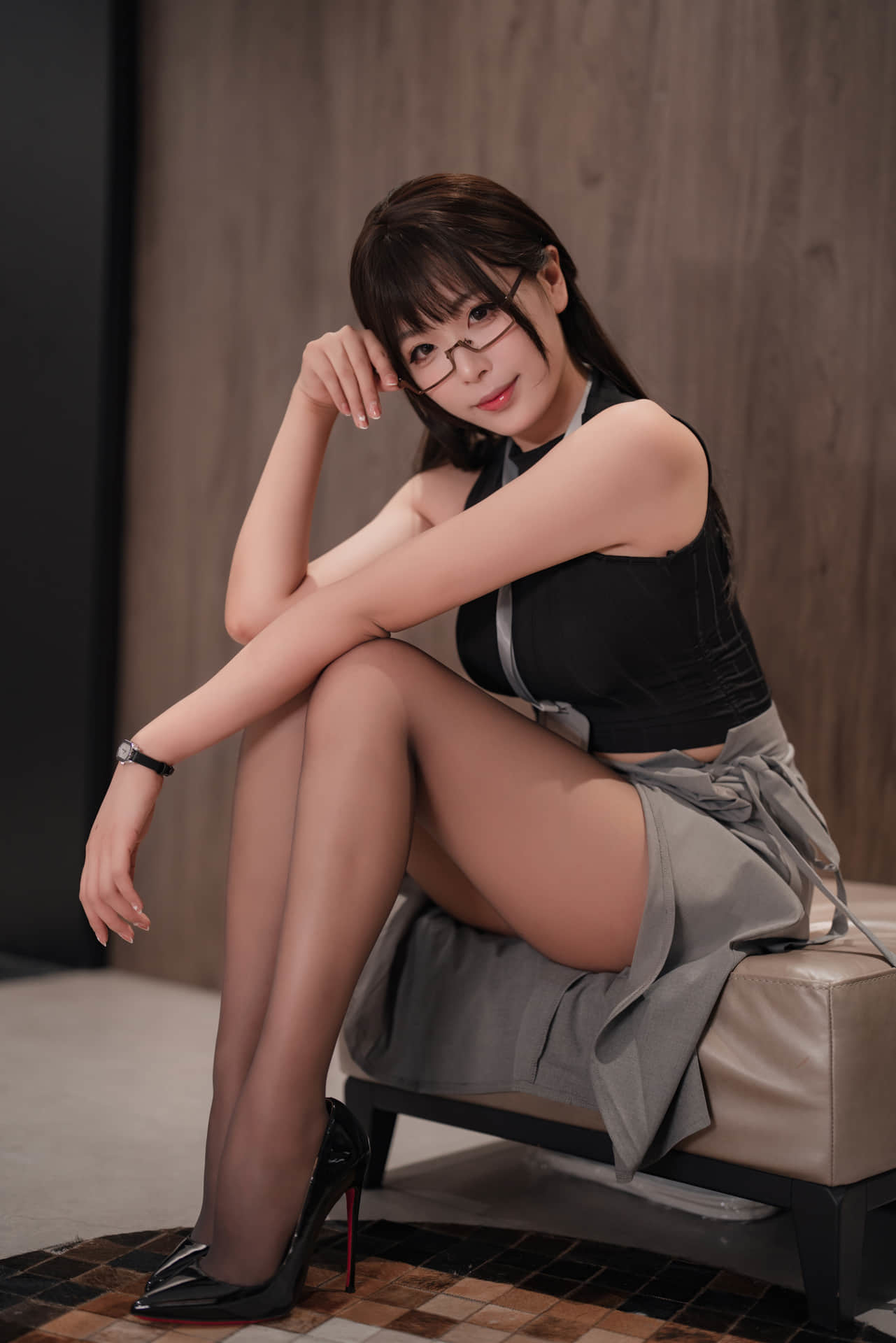 轩萧学姐 - 眼镜娘OL