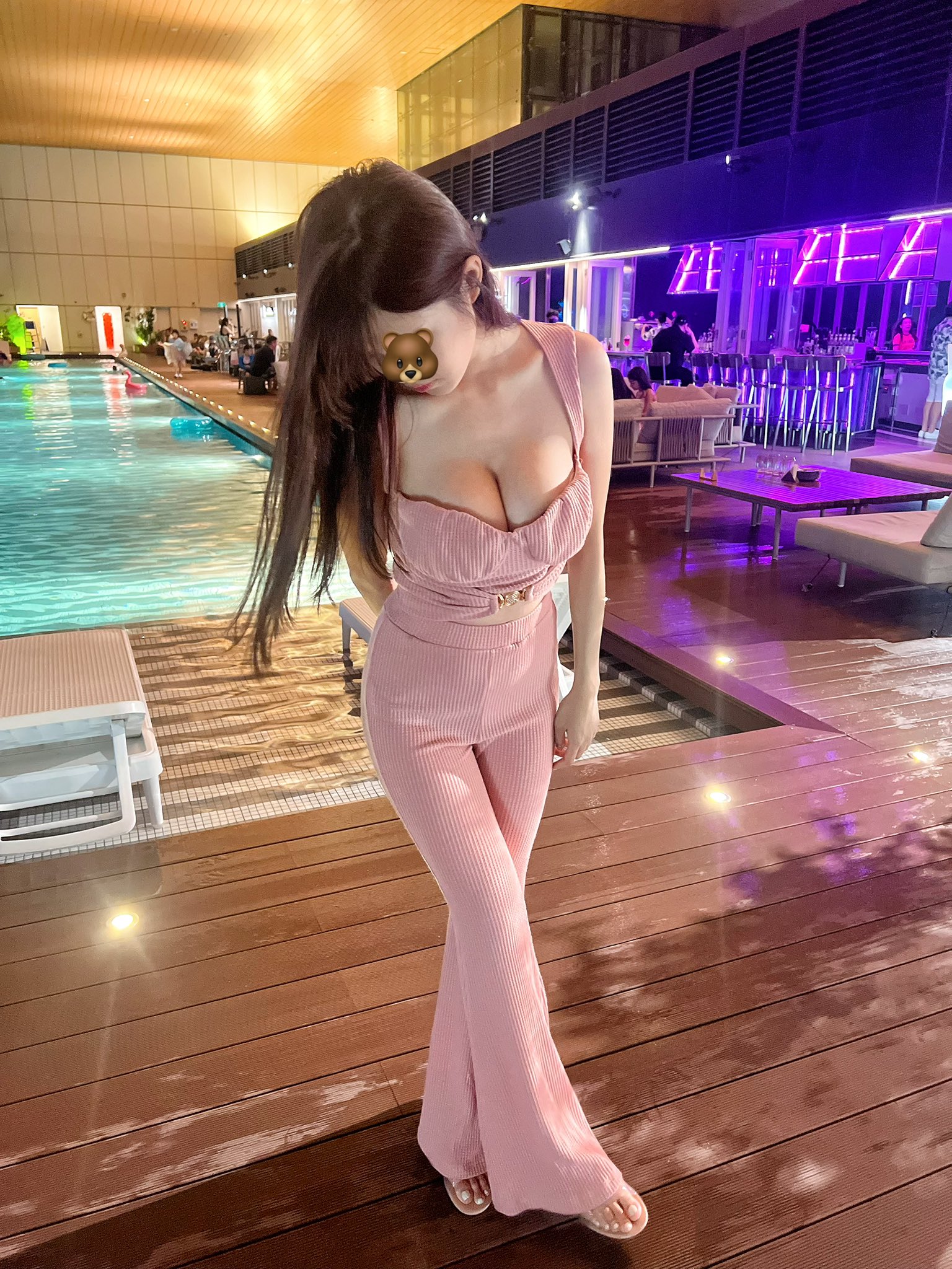 高雄大奶妹