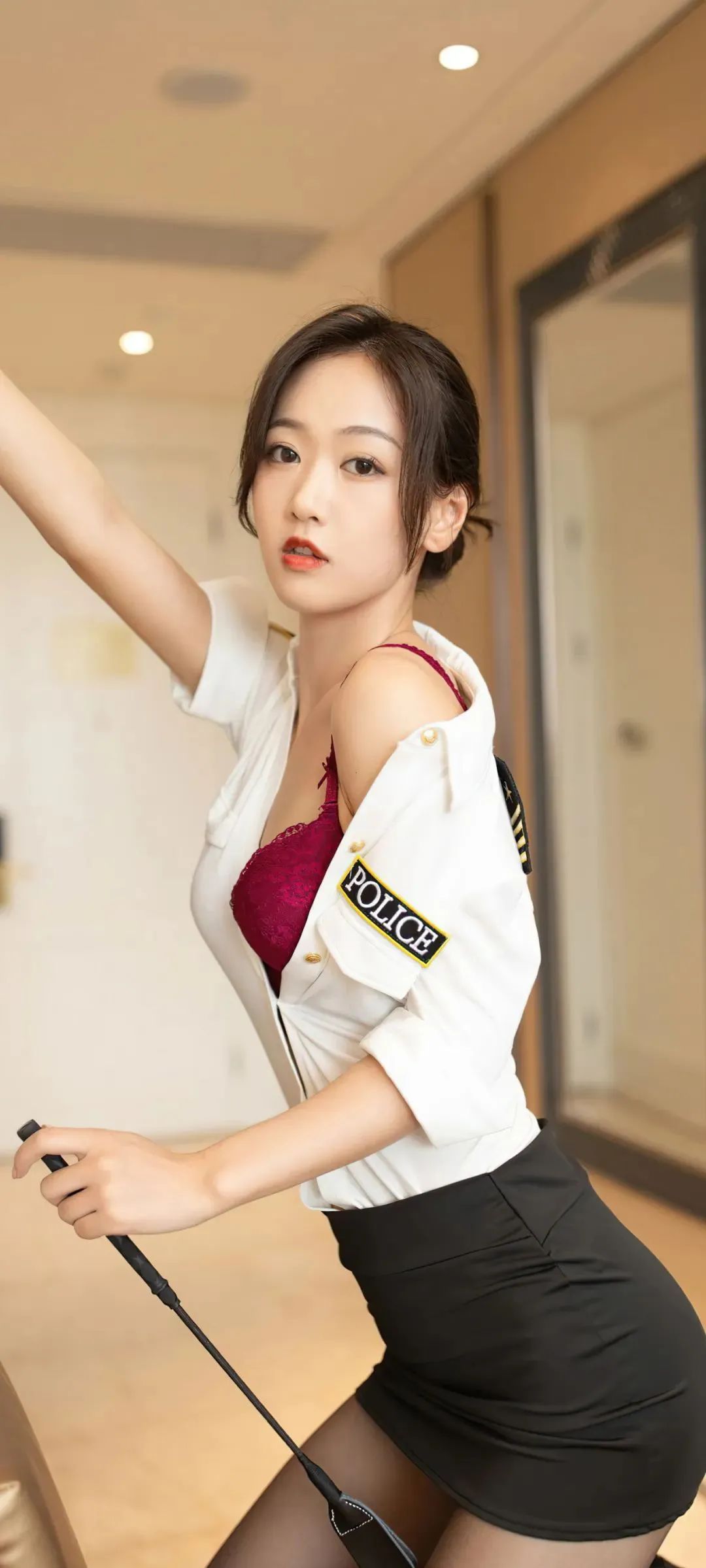 秘书安琪