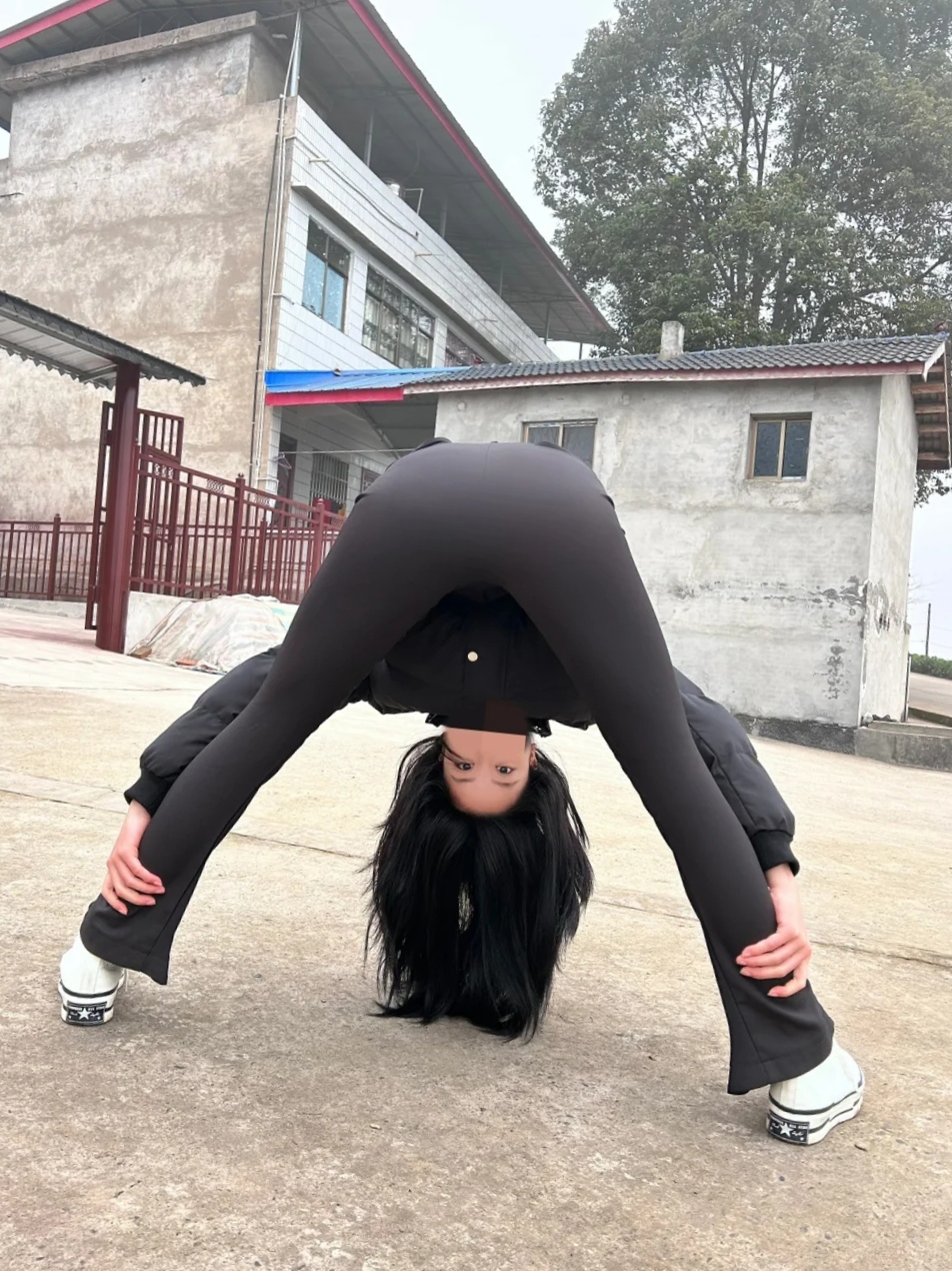 凌晨居然被个00后小姑娘支配,聊天记录新鲜出炉