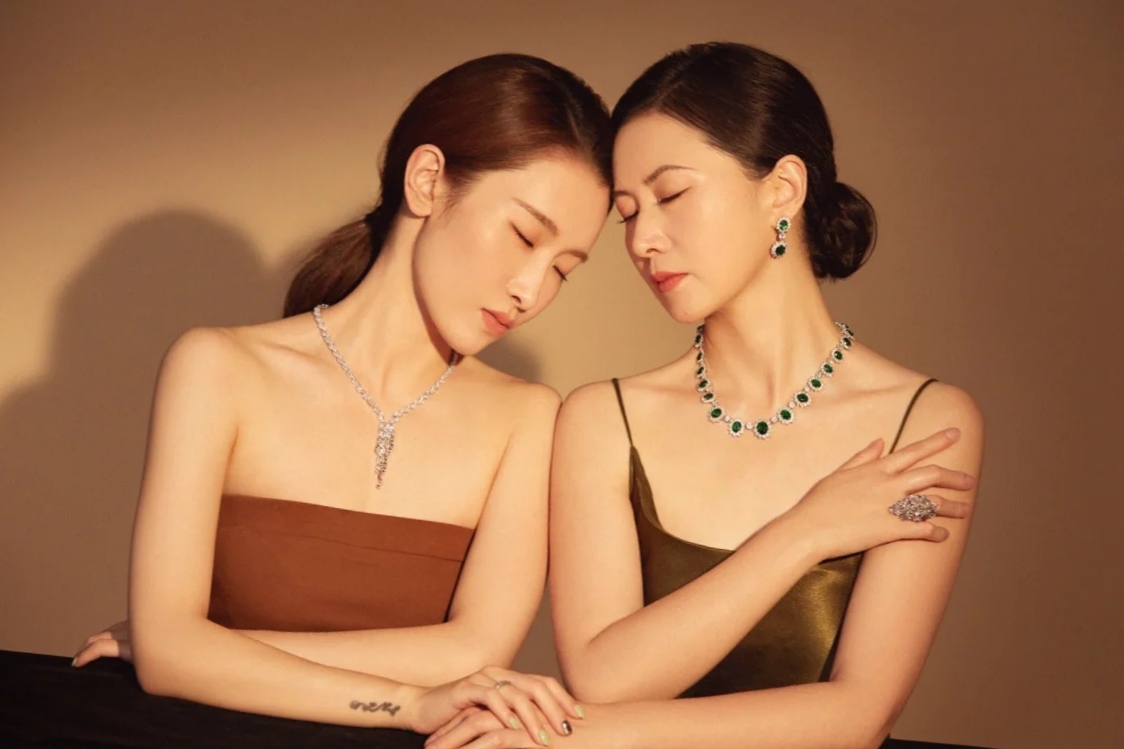 有花堪折直须折,有哪个男人能拒绝母女花