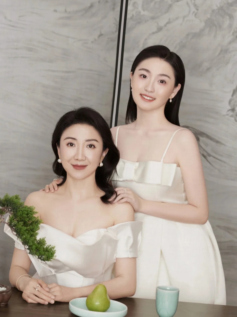 有花堪折直须折,有哪个男人能拒绝母女花