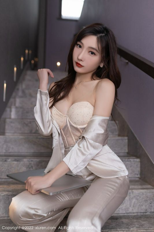 女主管燕玲-【2024年1月更新】