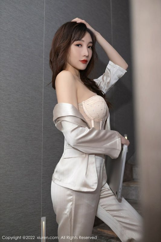 我女朋友的妹妹第一集-【2024年1月更新】