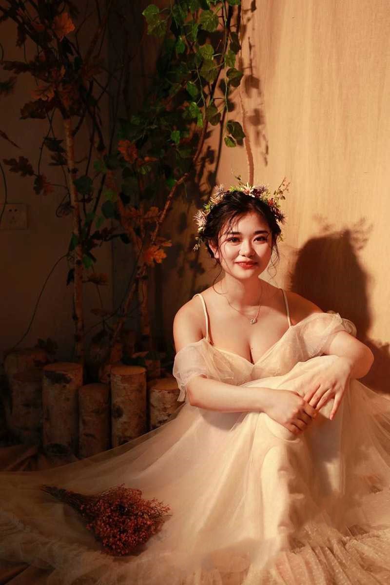 母G人妻陈燕 和男同事偷情视频曝光 已婚大奶骚货 在公厕被同事干 上班都不穿内裤
