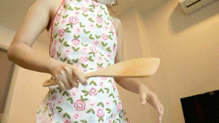 漂亮嫂子请你吃饺子 看到性感大屁屁还想调戏吃嫂子 好猛把嫂子都操虚脱了