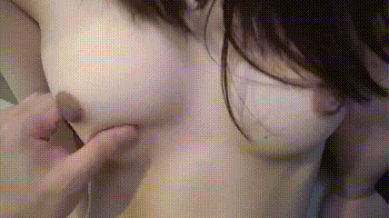 高颜值清纯美眉 被无套输出 内射 小娇乳 鲍鱼粉穴 羞羞的表情好诱惑