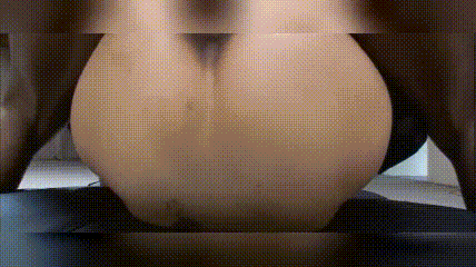 美女黑祖宗的这根乌黑的大肉棒 吃的多香 被整根插入操着更爽