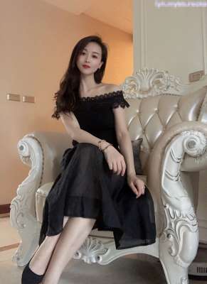 ⚡芊芊玉足⚡美美的小姐姐白丝玲珑小脚 大长腿美少女玉足 腿交 足交 口交 夹子音刺激娇喘 足交射精