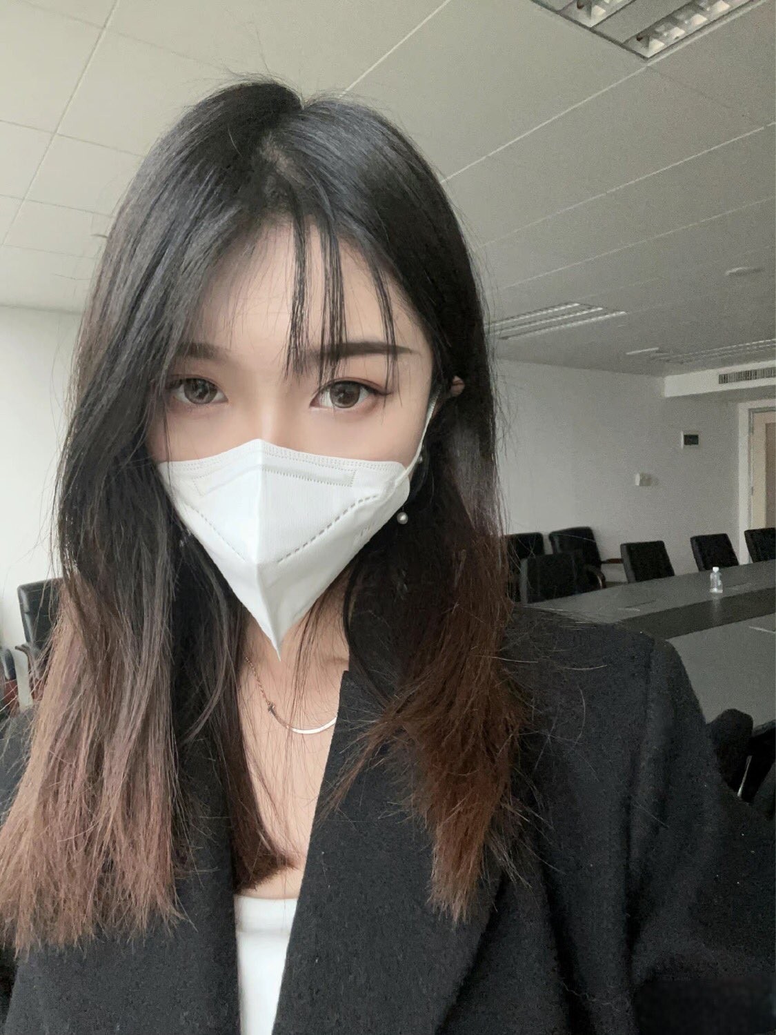 带上狗链的女神那是非常淫贱 你的女神在这里是一只带上狗链的骚母狗 气质尤物肆意蹂躏