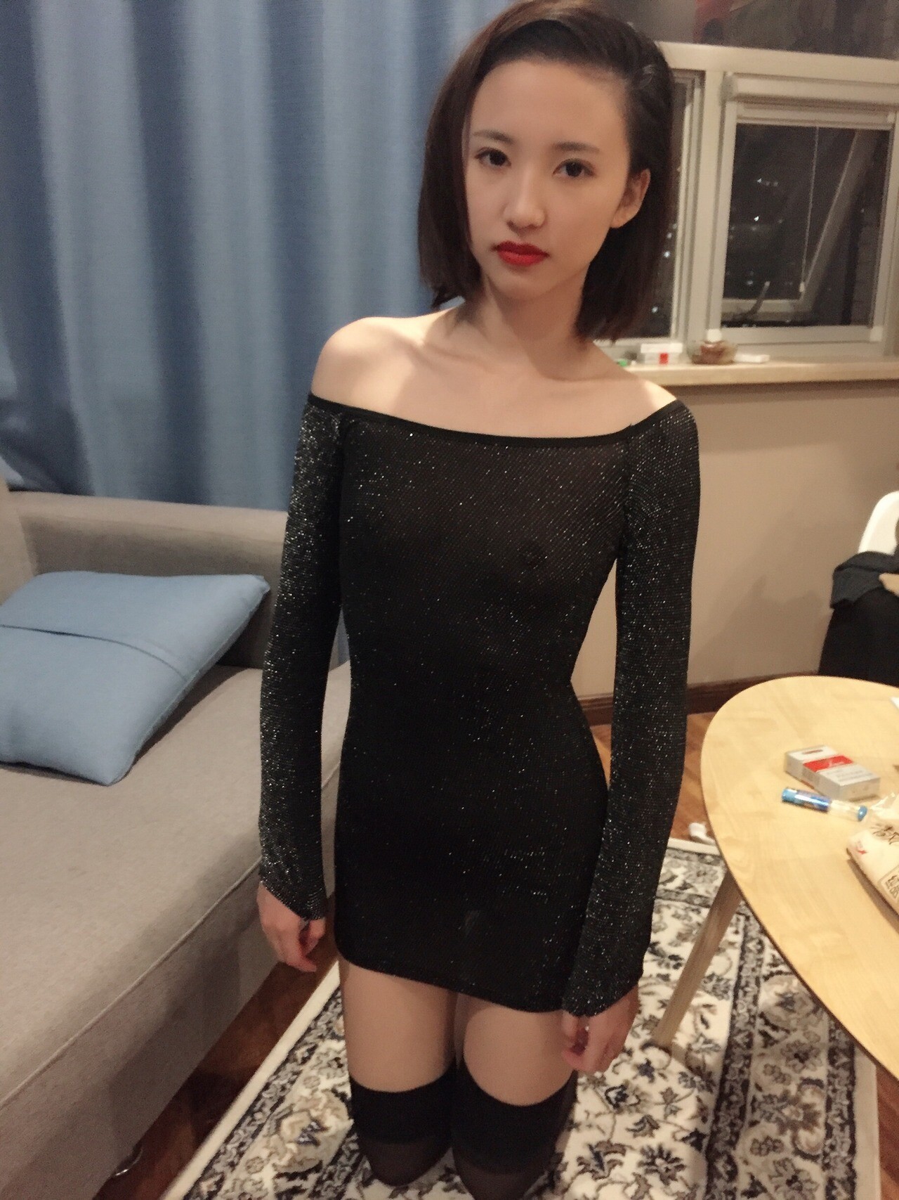 汤博乐知名网黄大UP主【虎皮花生】粉丝群内福利视图各种骚货母G露出啪啪啪