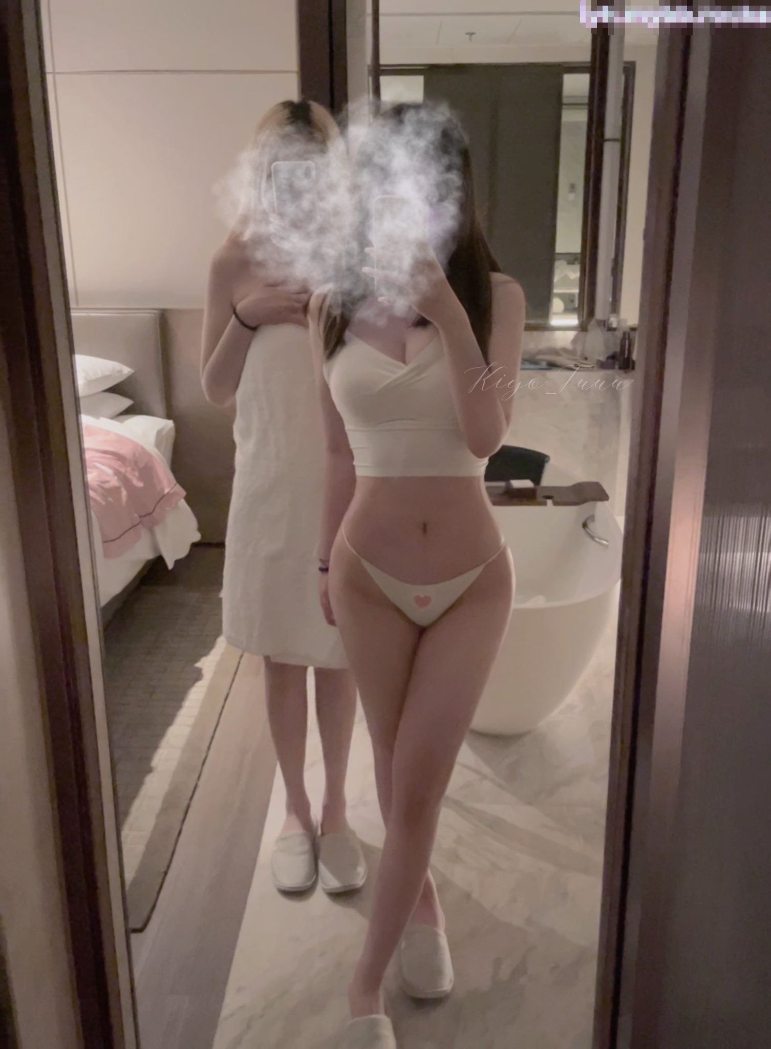 白嫩可爱小仙女 天花板级粉嫩白虎小穴 奶油肌肤纯欲系少女 JK纯白小内裤又纯又欲 极品00后