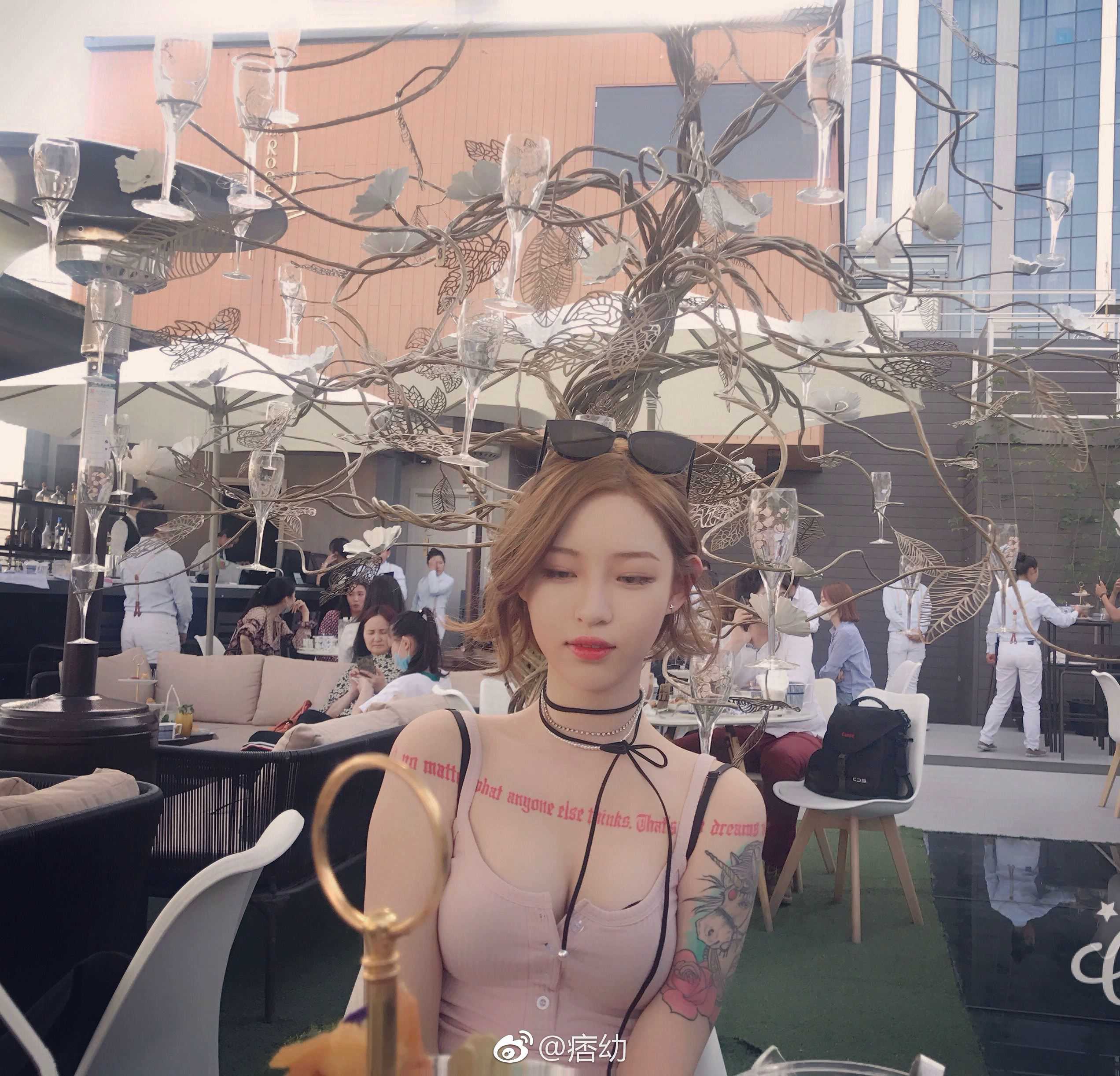 微博推特高颜值网红重机女神【痞Y】私拍 金主包养各种玩肏