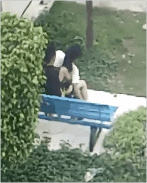 公共场所啪啪被偷拍❤️最强刺激性爱甄选❤️小情侣学校走廊做爱 饥渴小情侣席地而Z
