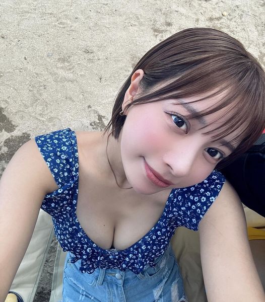 甜美的脸有料的身材心动妹妹新入職精選