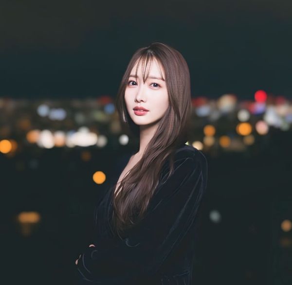 大眼睛超可爱好身材美女小姐姐入職精選