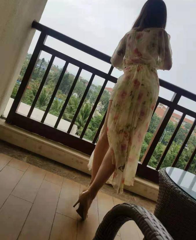 床上掰少妇腿那张最好看