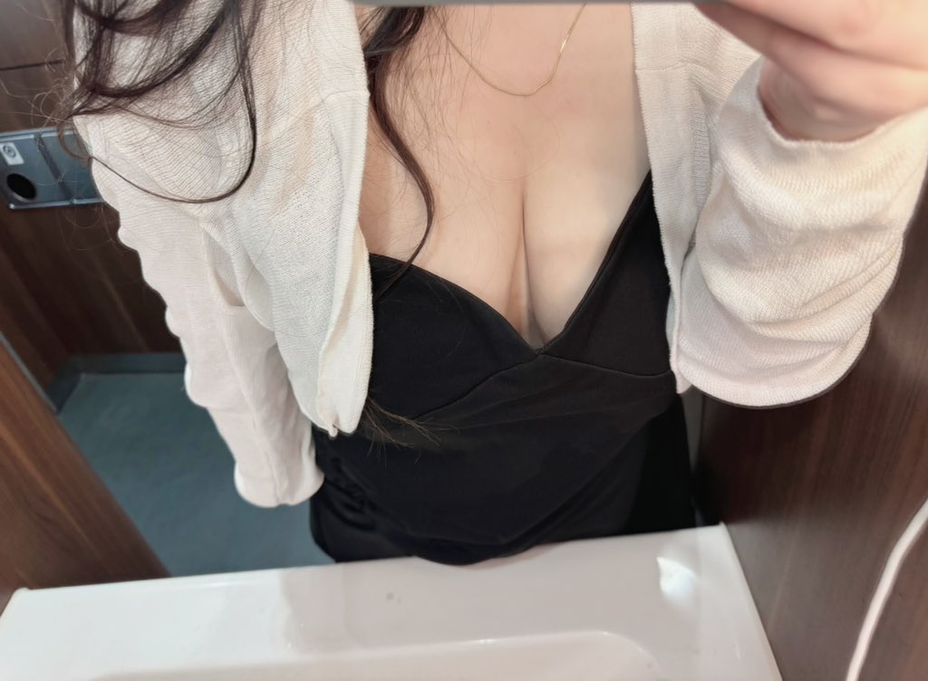 大奶骚货人妻[21P]