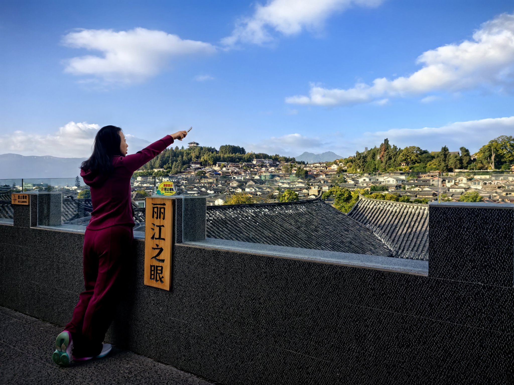约炮81年熟女人妻